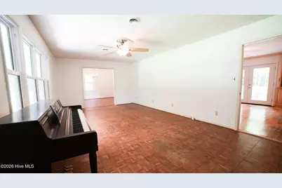 705 N Edgewood Circle, Whiteville, NC 28472 - Photo 18