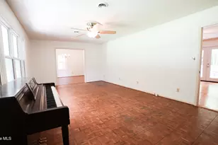705 N Edgewood Cir, Whiteville, NC 28472 - Photo 18
