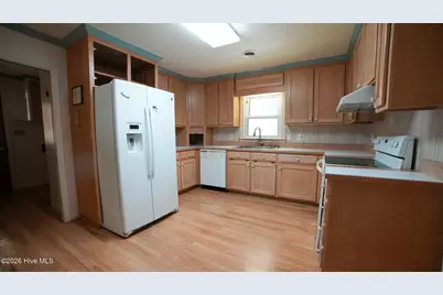 705 N Edgewood Circle, Whiteville, NC 28472 - Photo 30