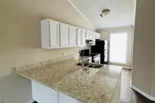 16 Upton Ct, Greenville, NC 27858 - Photo 2