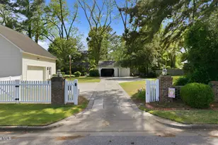 1126 N Market St, Washington, NC 27889 - Photo 6