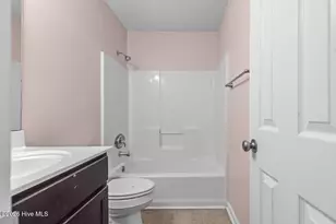 408 Bluegrass Cir, Jacksonville, NC 28546 - Photo 22