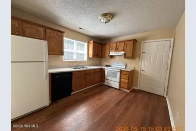 502 Thyme Court, Jacksonville, NC 28540 - Photo 4