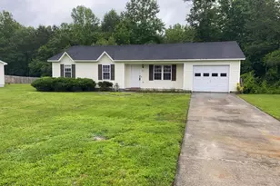 212 Winterberry Ct, Jacksonville, NC 28540 - Photo 2