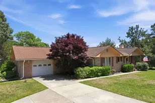 319 Holly Ln, Newport, NC 28570 - Photo 6