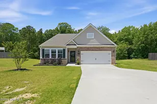 542 Little Rock Ct, Carthage, NC 28327 - Photo 2