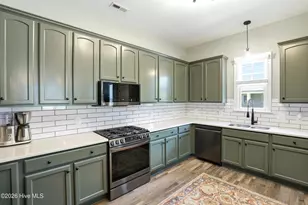 640 Village Park Dr, Wilmington, NC 28405 - Photo 6