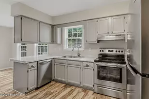 2038 Hunters Ridge Dr, Piney Green, NC 28544 - Photo 16