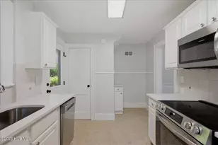 2307 Princess Pl Dr, Wilmington, NC 28405 - Photo 4