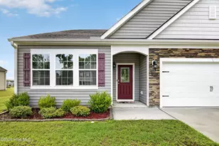 4457 Marthas Vlg Ln, Ayden, NC 28513 - Photo 4