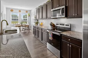 4457 Marthas Vlg Ln, Ayden, NC 28513 - Photo 16