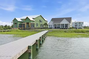 135 Gallants Pt Rd, Beaufort, NC 28516 - Photo 2