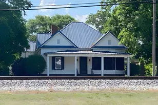 301 S Wilson St, Fremont, NC 27830 - Photo 4