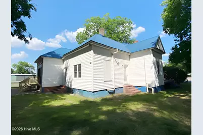 301 S Wilson Street, Fremont, NC 27830 - Photo 8