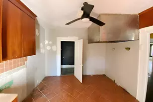 301 S Wilson St, Fremont, NC 27830 - Photo 28