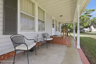 46 Elizabeth Ave, Chocowinity, NC 27817 - Photo 2