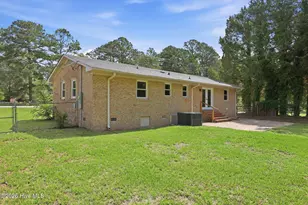 1040 Broad Creek Rd, New Bern, NC 28560 - Photo 34
