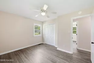 1040 Broad Creek Rd, New Bern, NC 28560 - Photo 16