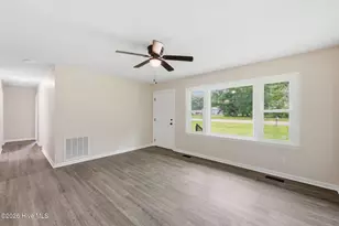 1040 Broad Creek Rd, New Bern, NC 28560 - Photo 6