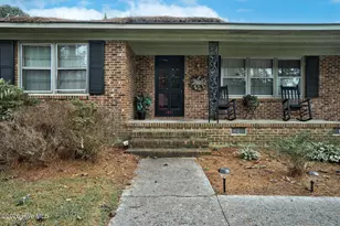1811 Delwood Dr W, Wilson, NC 27893 - Photo 2