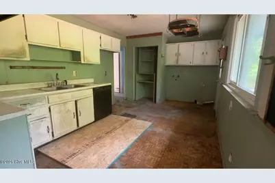 11 Barksdale Drive, Jacksonville, NC 28540 - Photo 4