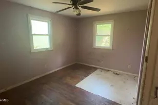 11 Barksdale Dr, Jacksonville, NC 28540 - Photo 14