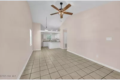 809 Varsity Drive, Wilmington, NC 28403 - Photo 4