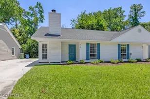 809 Varsity Dr, Wilmington, NC 28403 - Photo 2