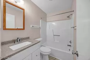 809 Varsity Dr, Wilmington, NC 28403 - Photo 18