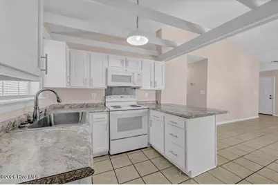 809 Varsity Drive, Wilmington, NC 28403 - Photo 12