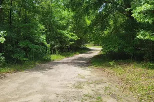 367 Battleground Rd, Atkinson, NC 28421 - Photo 14