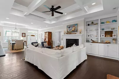 927 Green Pointe Drive, Sunset Beach, NC 28468 - Photo 10