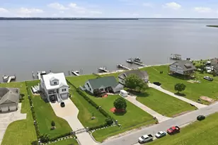 110 E Dowry Creek, Belhaven, NC 27810 - Photo 2