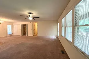 902 Heather Trail, Aberdeen, NC 28315 - Photo 6
