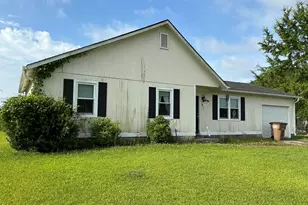 1011 Ridgecrest Ln, Jacksonville, NC 28546 - Photo 2