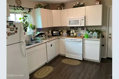 1011 Ridgecrest Lane, Jacksonville, NC 28546 - Photo 6