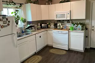 1011 Ridgecrest Ln, Jacksonville, NC 28546 - Photo 6