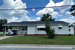 4257 Washington St, Ayden, NC 28513 - Photo 1