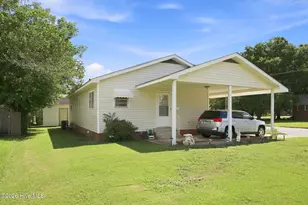 4257 Washington St, Ayden, NC 28513 - Photo 6