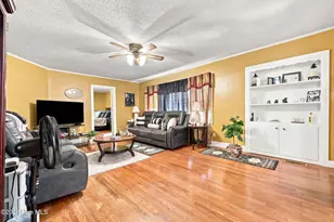 4257 Washington St, Ayden, NC 28513 - Photo 8