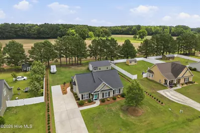 209 Asheberne Drive, Washington, NC 27889 - Photo 2