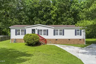 310 MacDonald Blvd, Havelock, NC 28532 - Photo 2