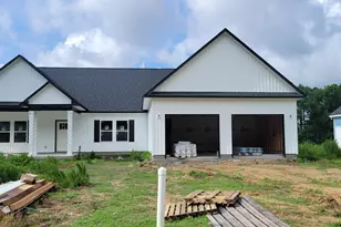 201 Crown Dr, Washington, NC 27889 - Photo 2