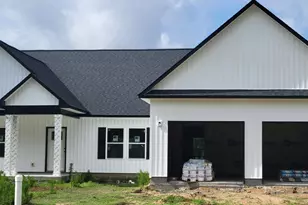 201 Crown Dr, Washington, NC 27889 - Photo 2