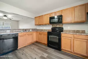 1000 Banister Loop, Jacksonville, NC 28546 - Photo 8
