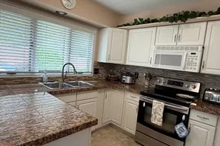 32 Martin Dr, Whispering Pines, NC 28327 - Photo 4