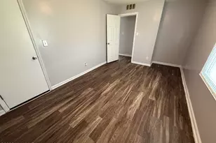 302 Hubert McLean Ave, Red Springs, NC 28377 - Photo 12