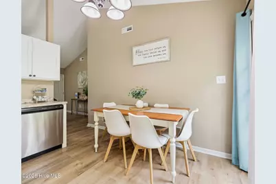 100 Hampton Court, Jacksonville, NC 28546 - Photo 10