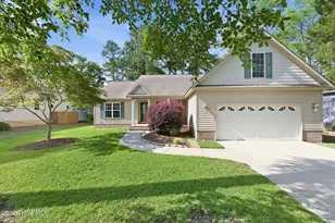 1007 Barkentine Dr, New Bern, NC 28560 - Photo 1