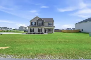 700 Puppy Drum Ln, Maysville, NC 28555 - Photo 2